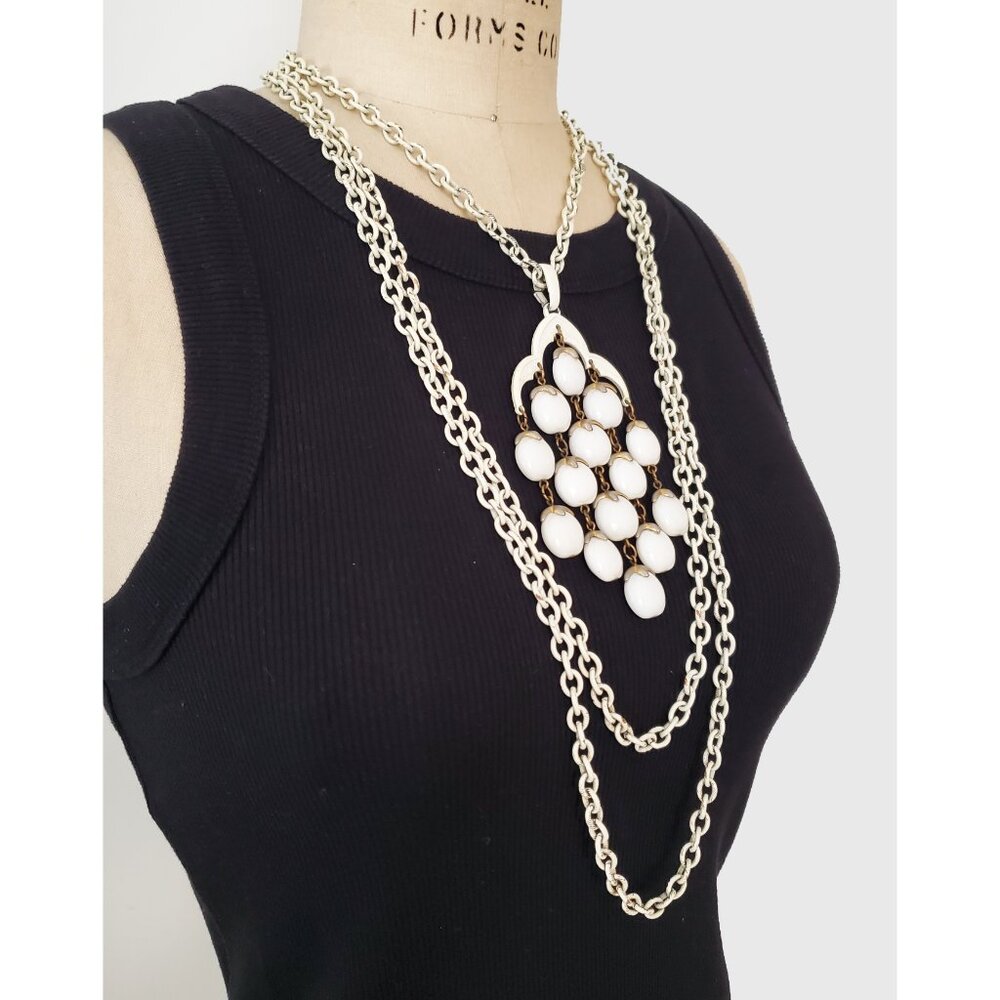 Vintage Signed 60’s Crown Trifari Waterfall Necklace seen in Devil Wears Prada! - Picture 4 of 15